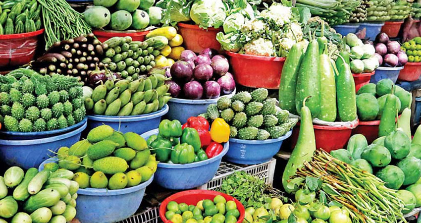 ভরা মৌসুমে আরও বাড়লো সবজির দাম