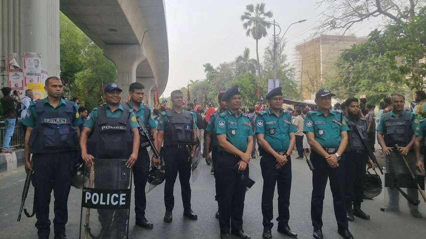 আনন্দ শোভাযাত্রা ঘিরে কঠোর নিরাপত্তা রাজধানী জুড়ে
