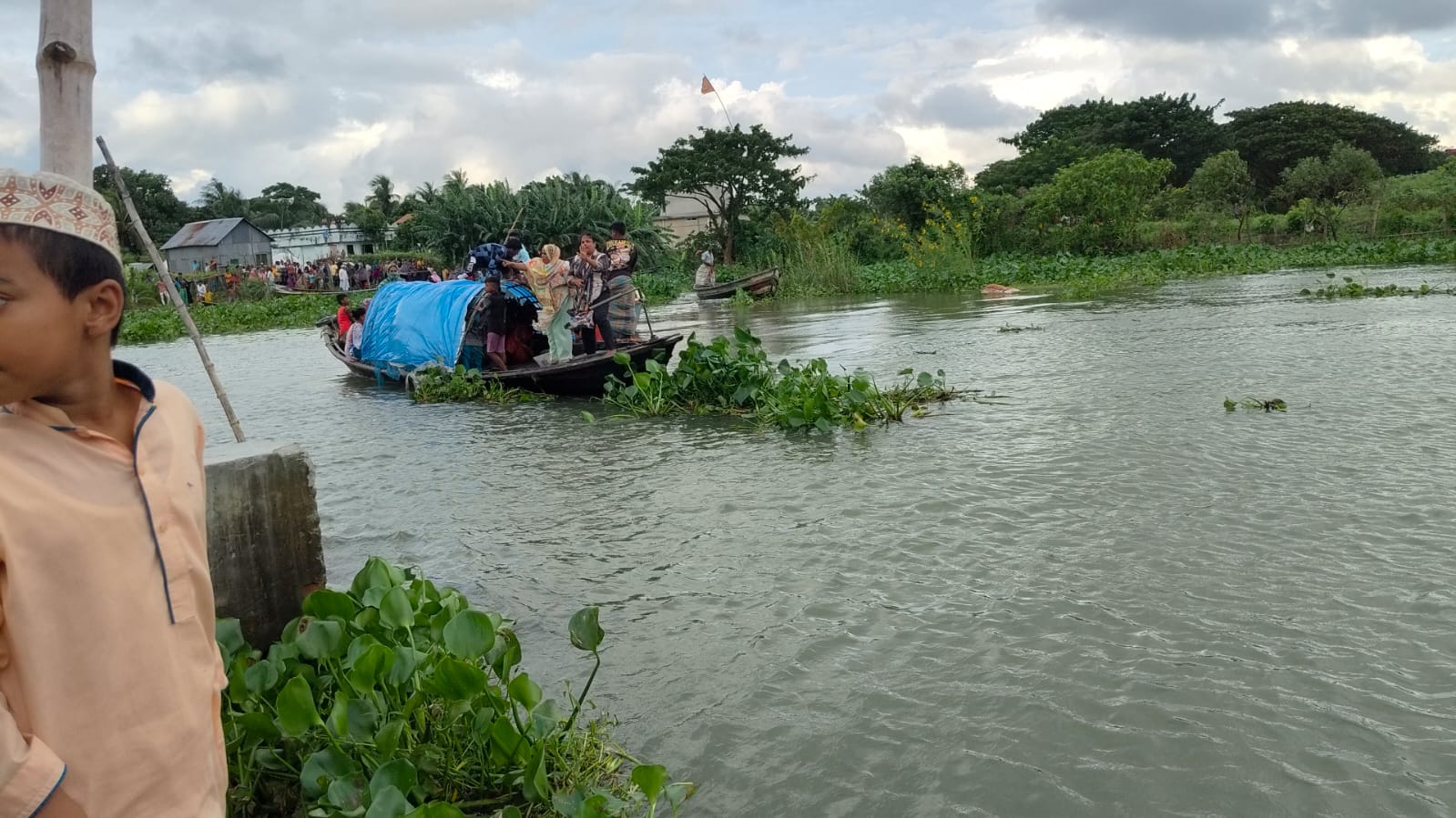 Porno gozallar katta xorozlar Semiz ayollar bilan retro porno