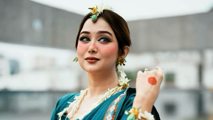 না বুঝে অনেক কাজ করে ফেলেছি: চমক