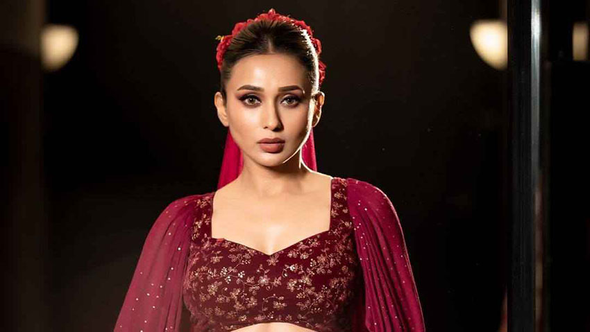 তোমাকে ছাড়া একটা দিনও থাকতে পারবো না: মিমি